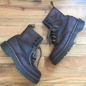 NEED REPAIR. Vintage doc martens.